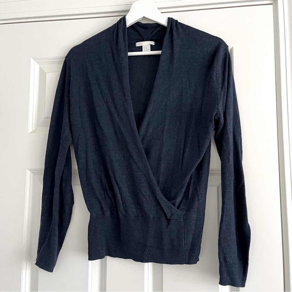 Women’s H&M Navy Blue Wrap Over Knit Long Sleeve Top Size XS
